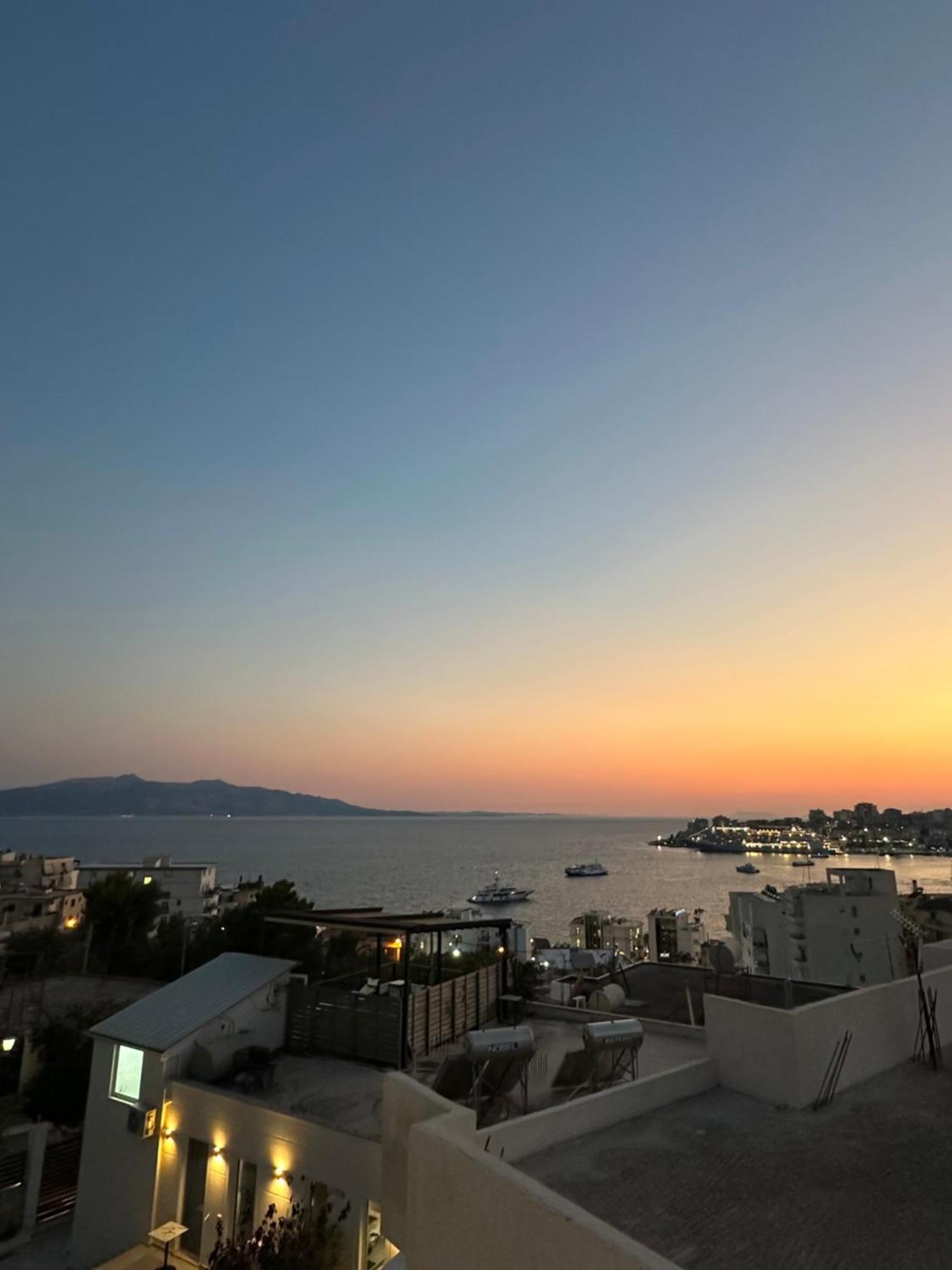 Io'S Apartments Sarandë Esterno foto